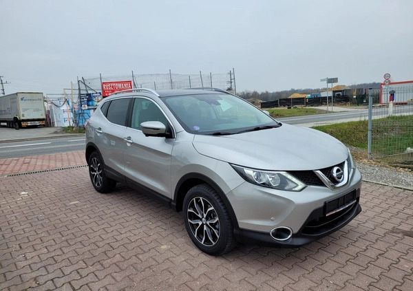 Nissan Qashqai cena 52500 przebieg: 77000, rok produkcji 2015 z Żabno małe 121